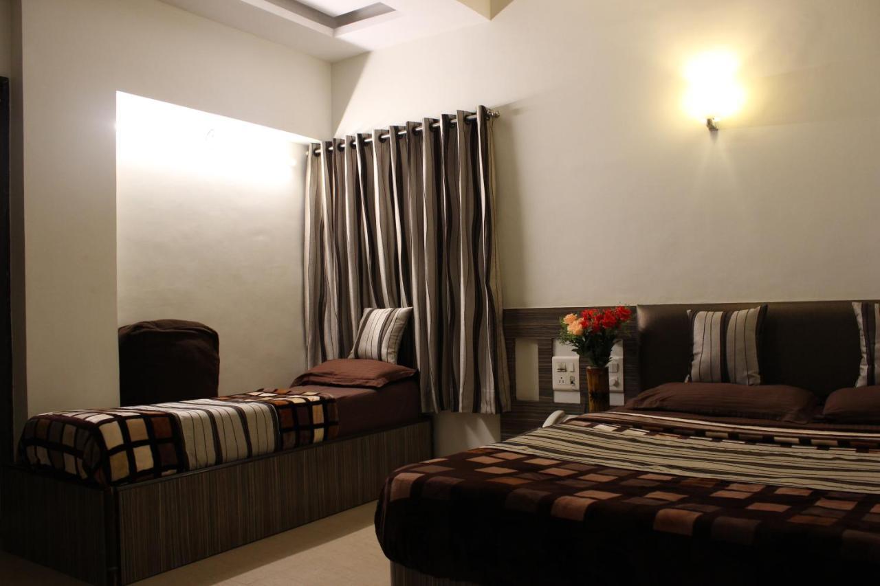Hotel Rama Executive ماهاباليشوار المظهر الخارجي الصورة