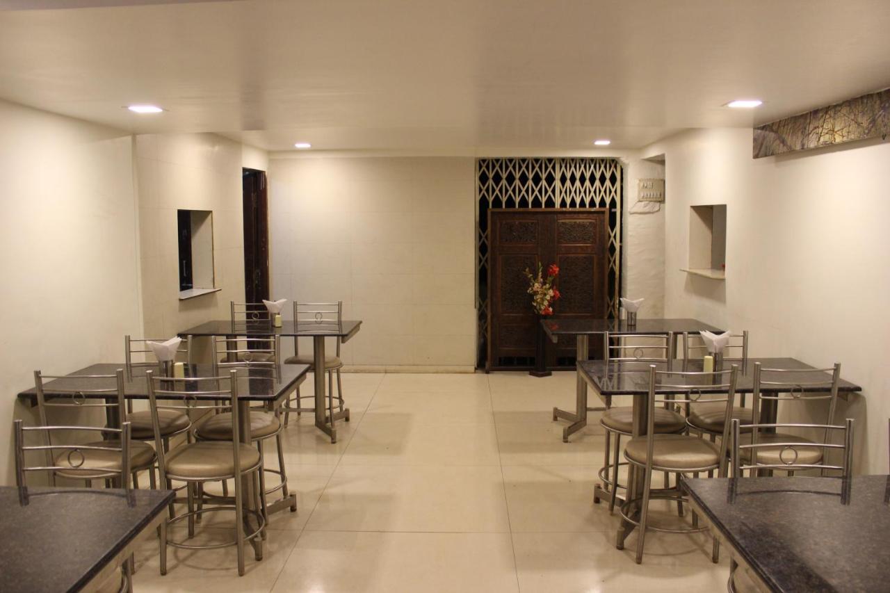 Hotel Rama Executive ماهاباليشوار المظهر الخارجي الصورة