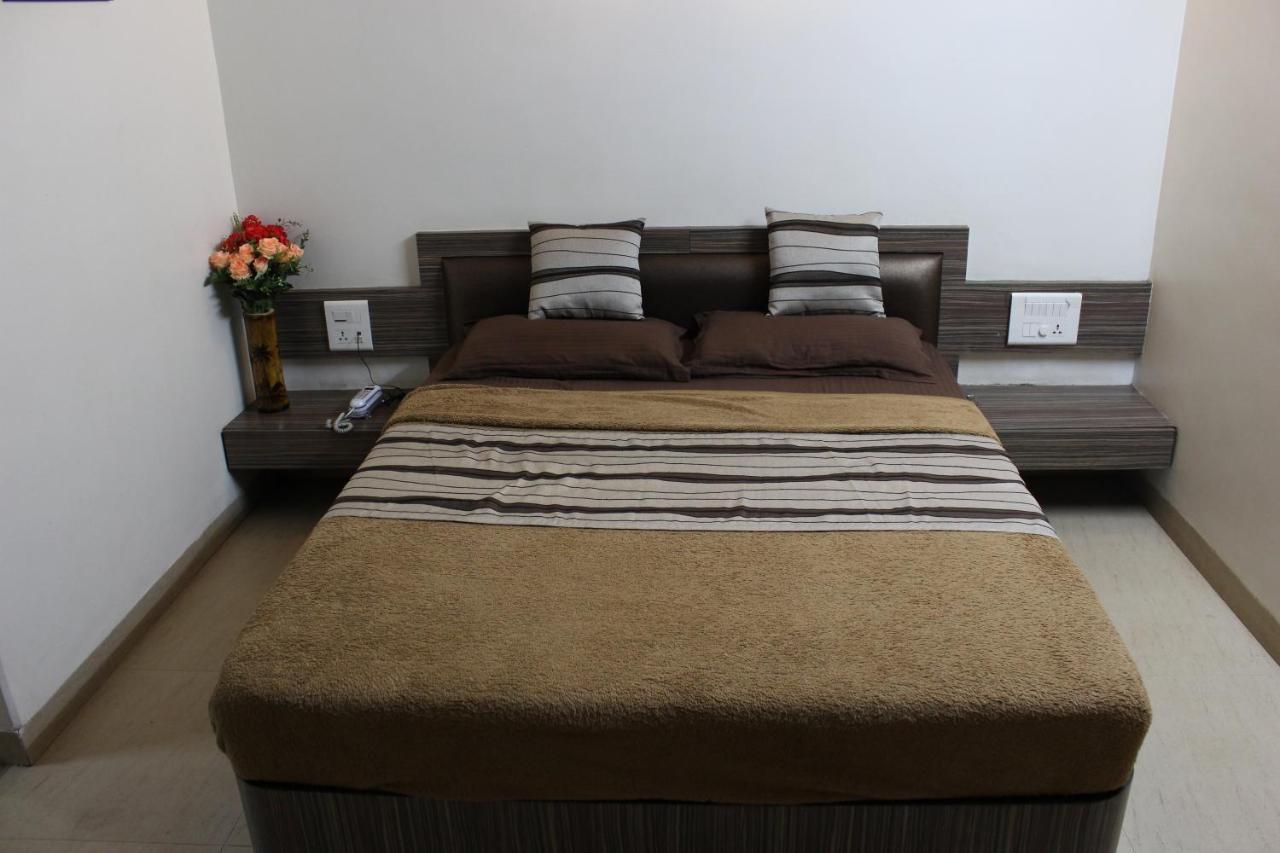 Hotel Rama Executive ماهاباليشوار المظهر الخارجي الصورة